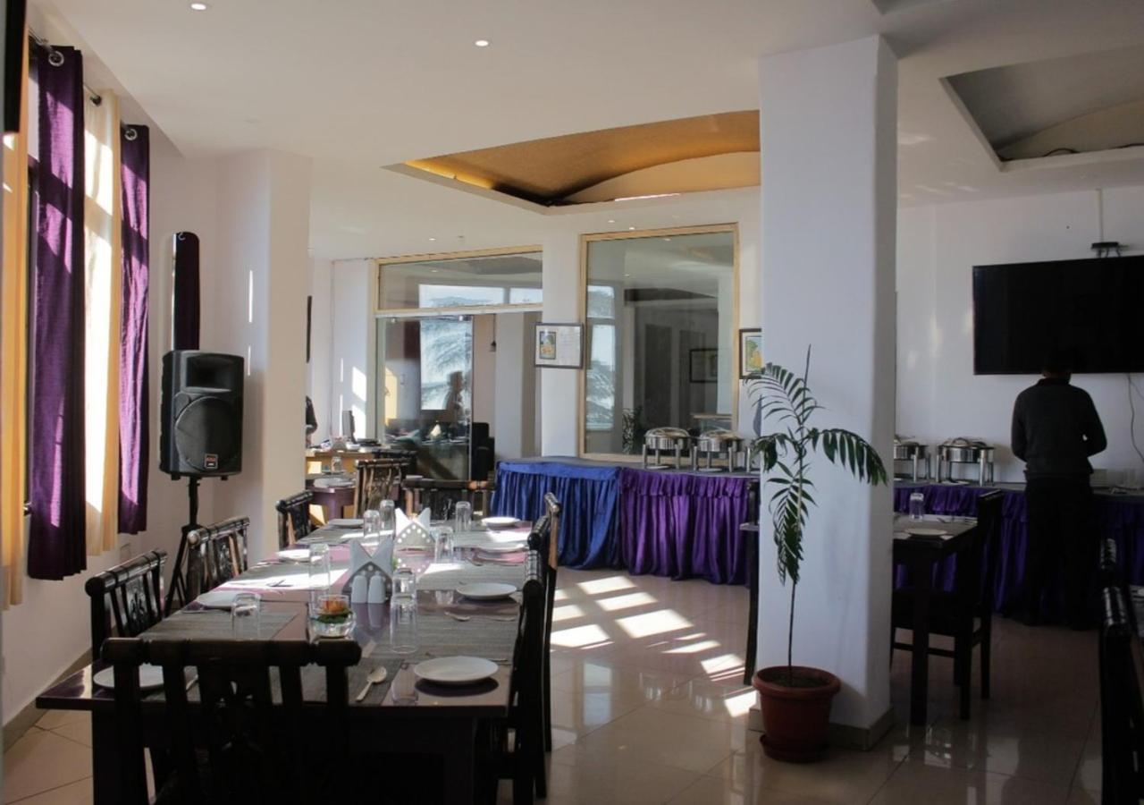 M Hotel And Restaurant Мак-Леод-Гейндж Экстерьер фото